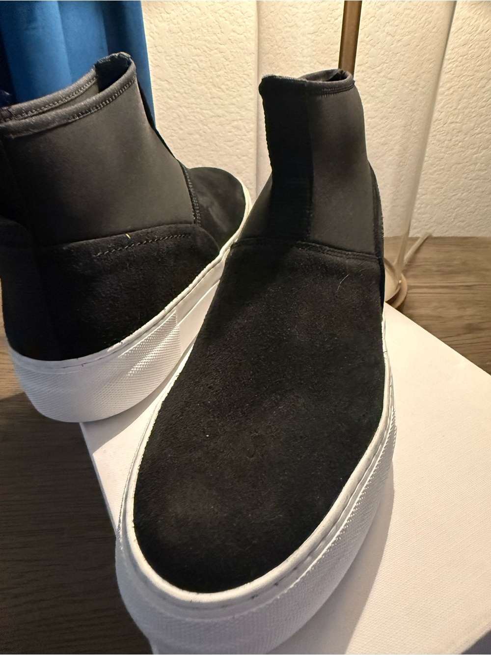 REISS Women’s Black Slip-On Suede High-Top Sneakers